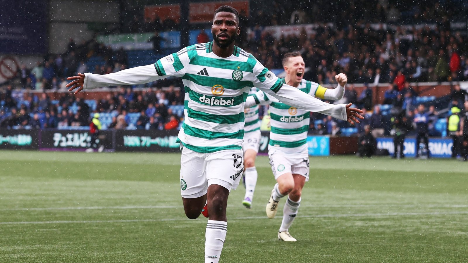 Late Iheanacho penalty as Celtic win amid fans' protest