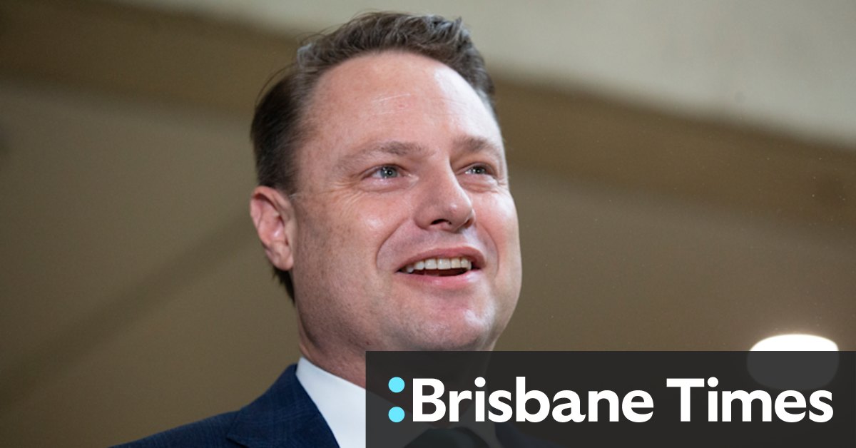 Brisbane Lord Mayor Adrian Schrinner tears up speech to deliver impassioned plea