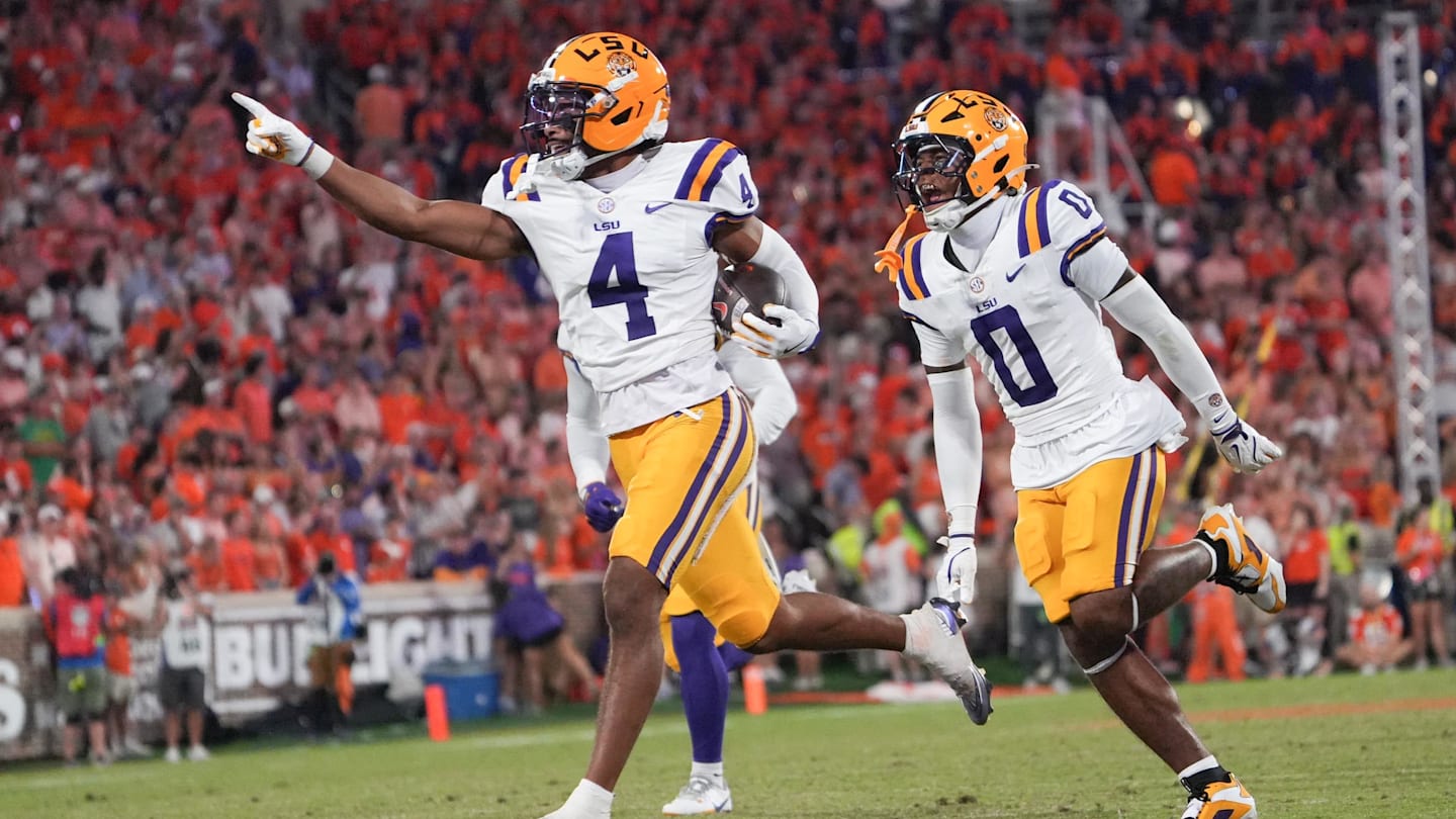 LSU Saves SEC From Total College Football Week 1 Humiliation in Win Over Clemson