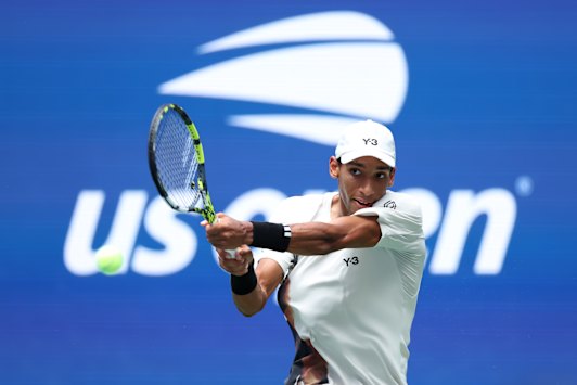 Felix Auger-Aliassime went toe-to-toe with de Minaur.