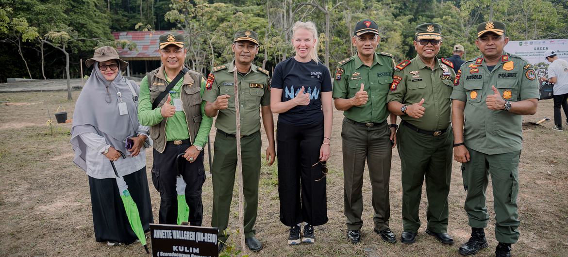 Green Riau is a joint effort with Indonesia, local leaders and UN agencies to protect forests and advance climate goals.