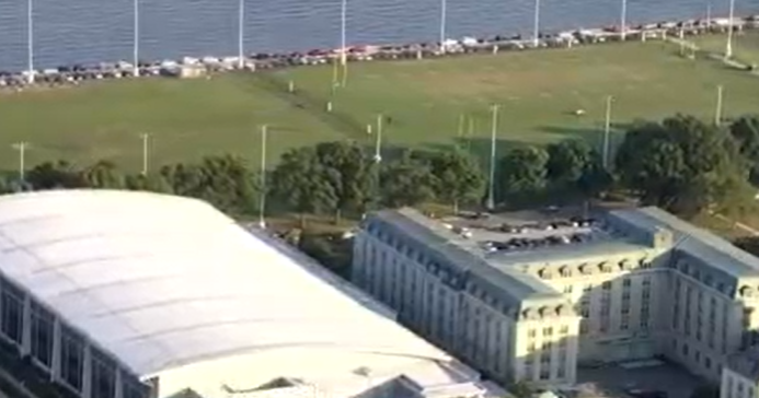1 injured while U.S. Naval Academy building was cleared after reported threat