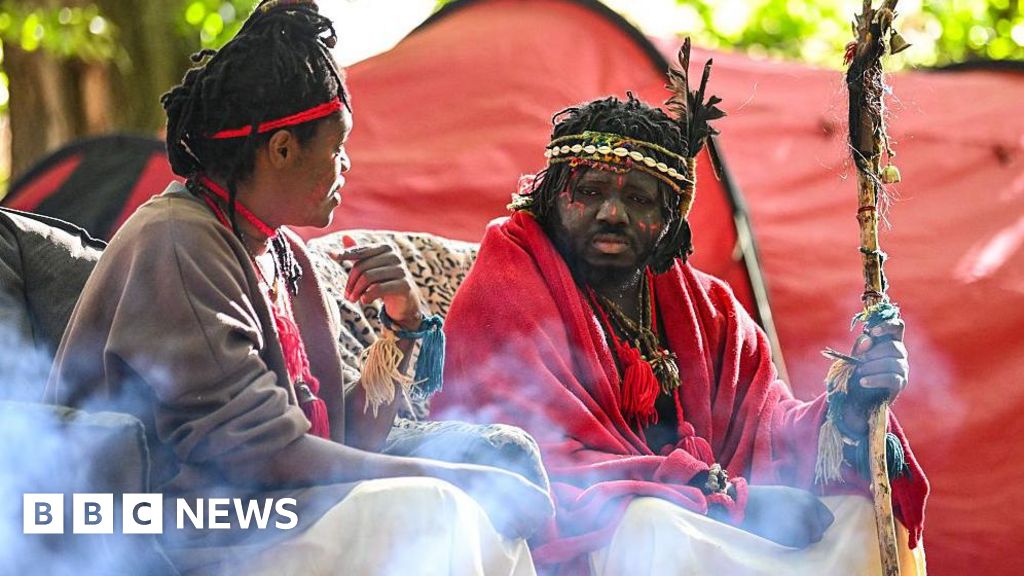 Court orders 'tribe' to be evicted from Scottish woodland