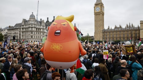 Thousands of demonstrators protest against Trump state visit – video