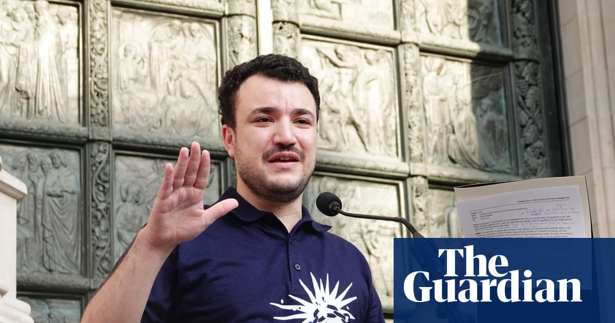 US judge orders Mahmoud Khalil deported citing ‘misrepresented facts’ on green card form | Mahmoud Khalil