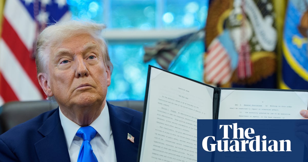 Trump signs proclamation imposing annual $100,000 fee on H-1B visas | Donald Trump