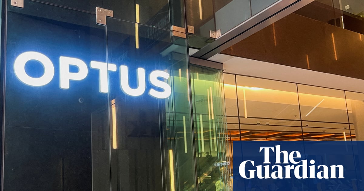 Optus network outage in which three people died lasted eight hours longer than telco initially said | Optus