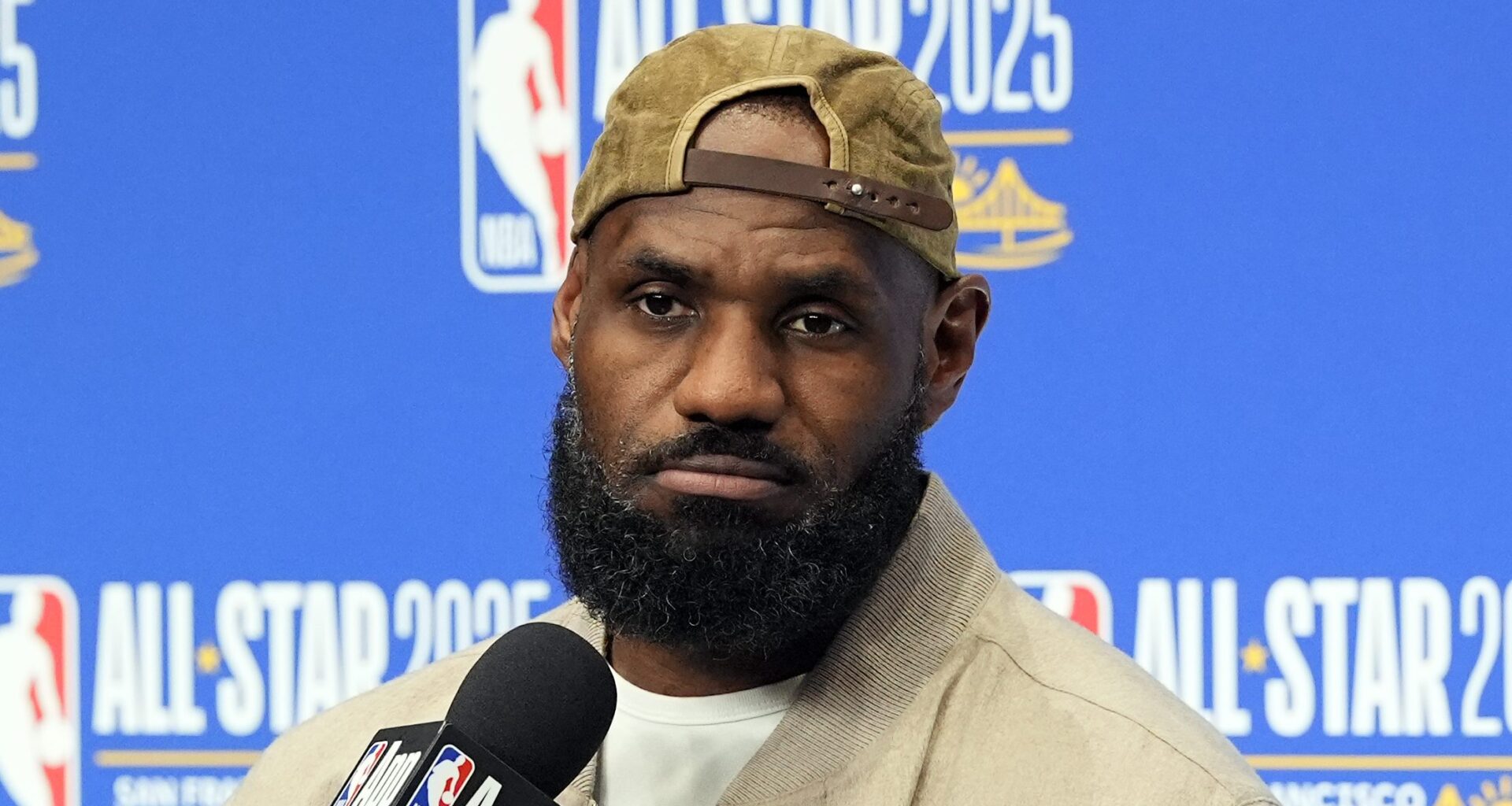 Los Angeles Lakers Trade Rumor Points to Bad Blood