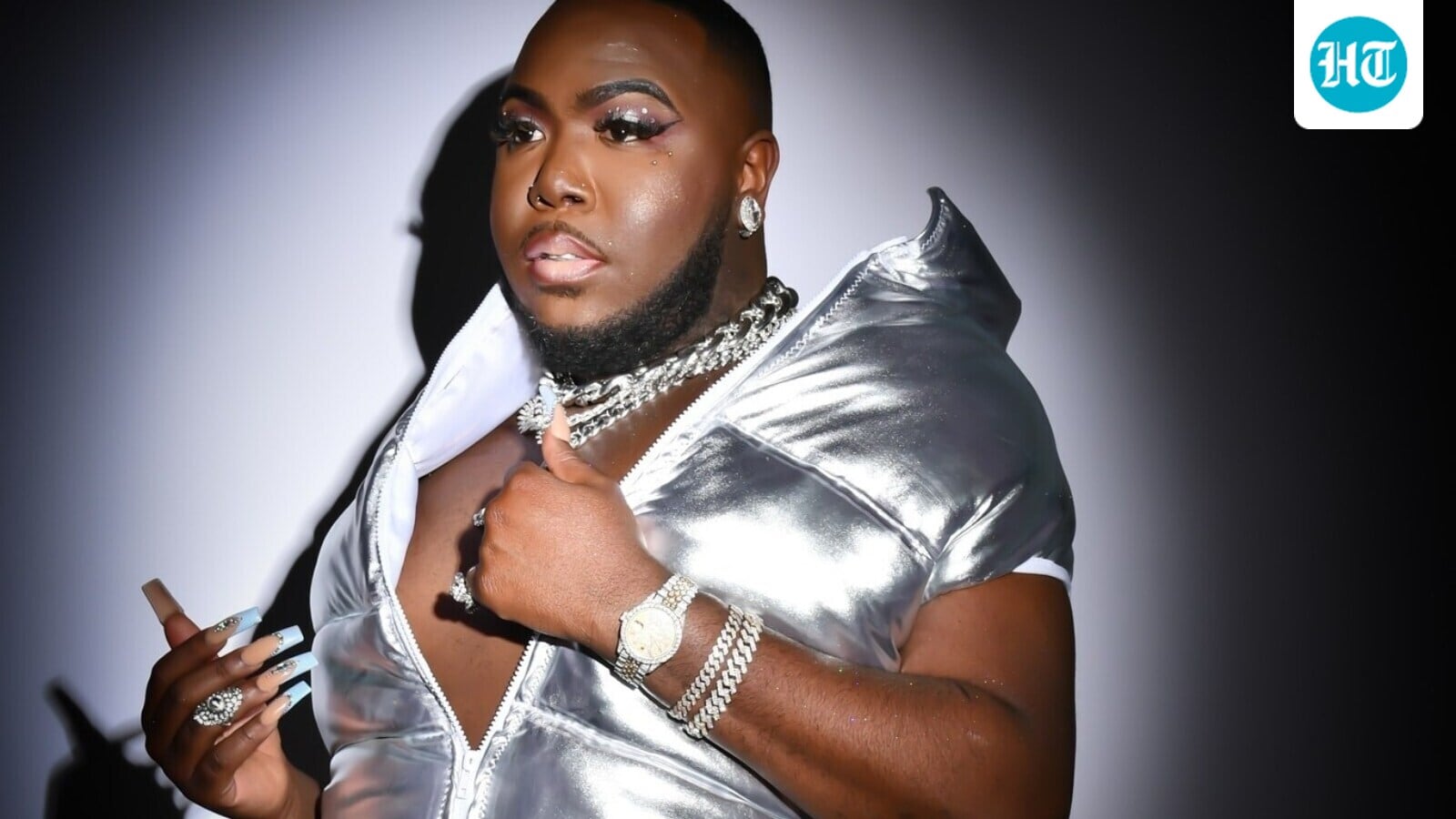 Saucy Santana medical emergency? Alleged video shows rapper on stretcher