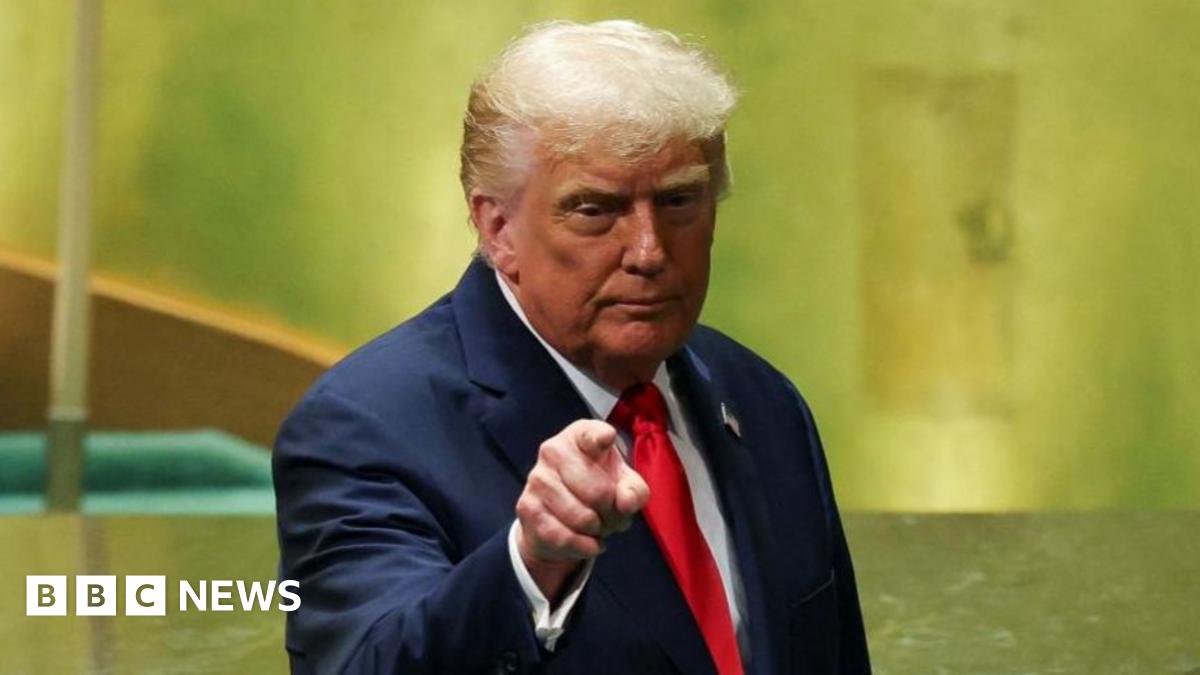 trump points during his UN speech