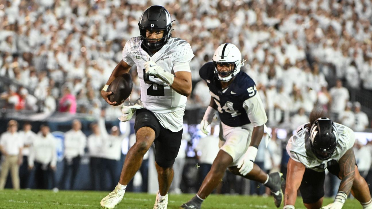 Oregon coach touts Dante Moore as best QB after beating Penn St.