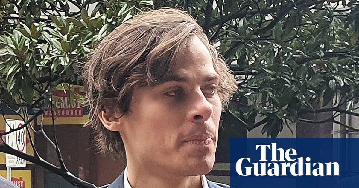 Man sentenced to five years in jail for arson attack on Bondi home of YouTube commentator FriendlyJordies | Sydney