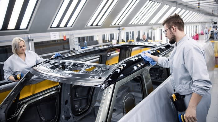 Jaguar Land Rover secures £2bn emergency credit line after cyber attack