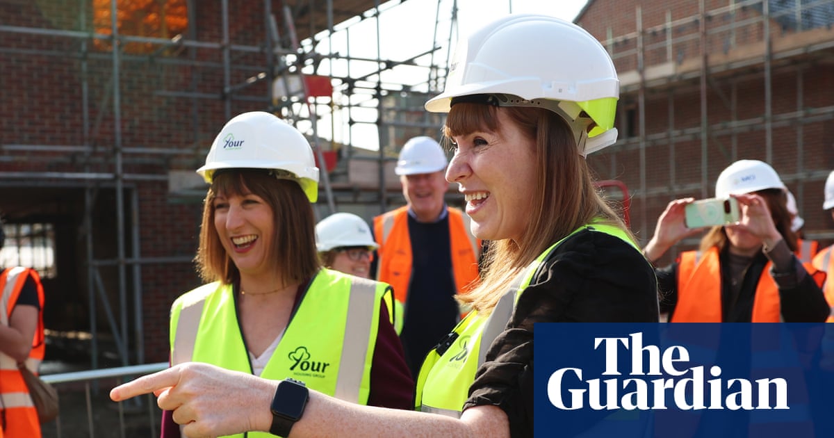 Rachel Reeves declares confidence in Angela Rayner after stamp duty ‘error’ | Angela Rayner