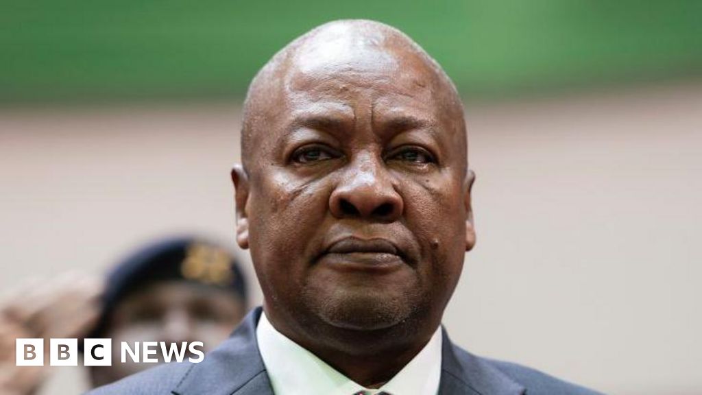 Deportees sue Ghana's government over 'illegal' detention