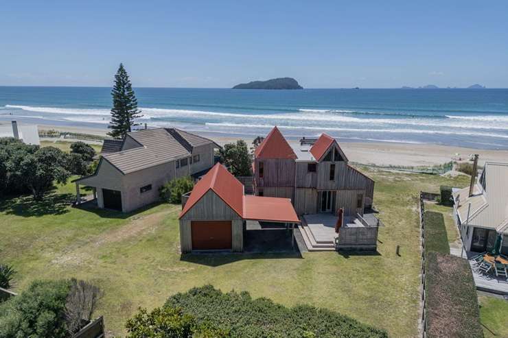 UK real estate star Phil Spencer is back on Kiwi screens with the second season of New Zealand's Best Homes With Phil Spencer. He kicked off the show in the Coromandel. Photo / TVNZ