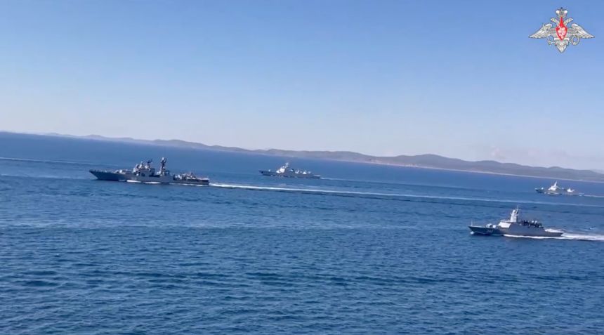 Warships of the Russian Navy and Chinese Navy take part in the joint strategic command and staff exercise 