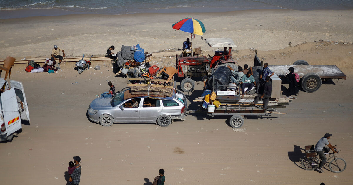 Israeli strikes kill 31 people in Gaza City, medics say, as tanks advance