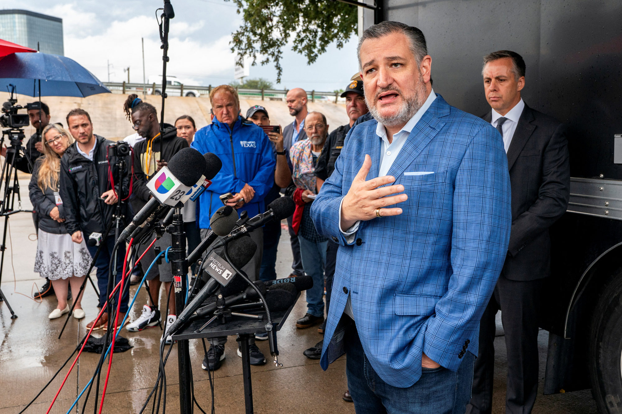 Shooting at ICE facility in Dallas