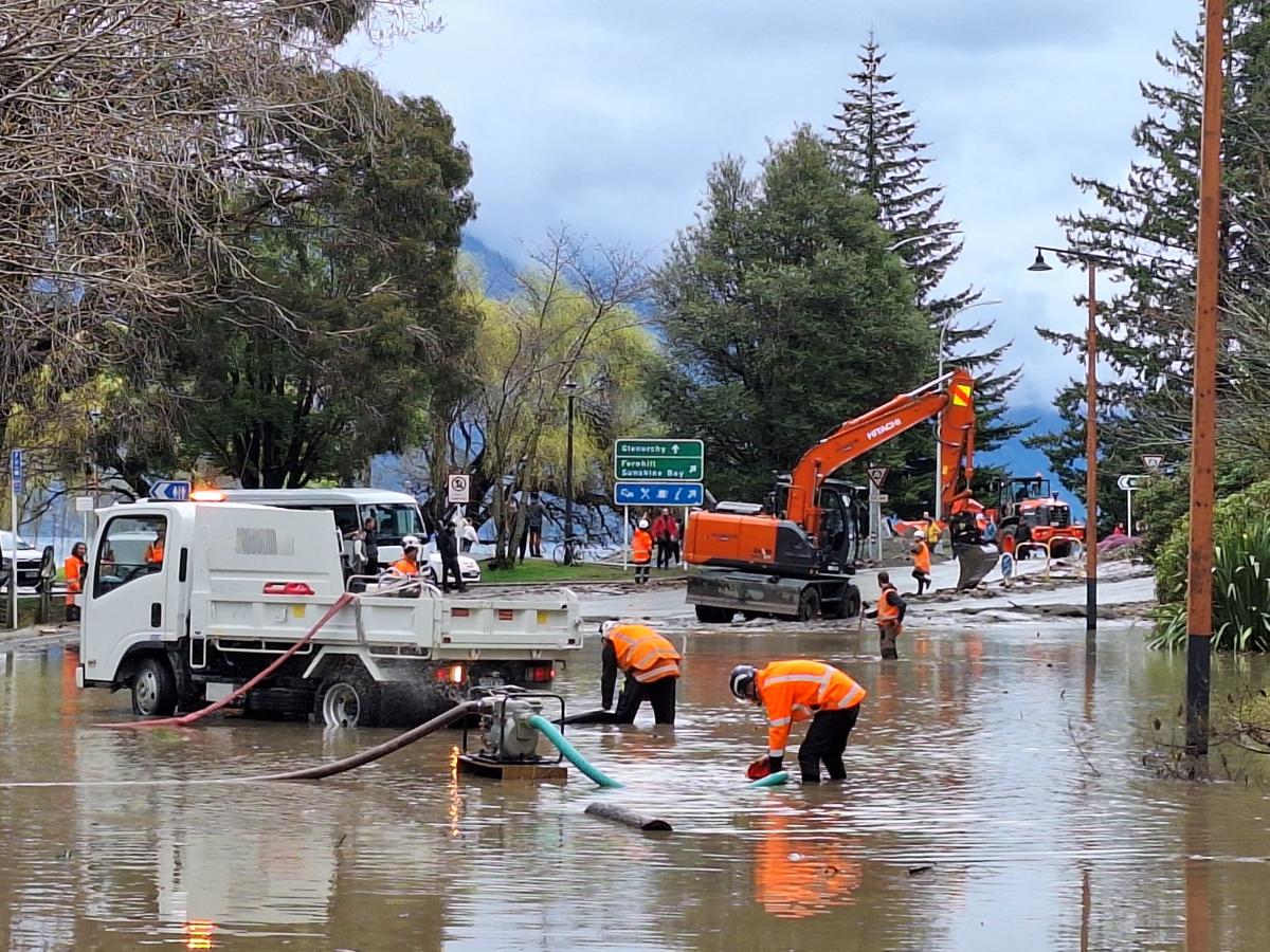 Rockfall warning after wild day in Queenstown