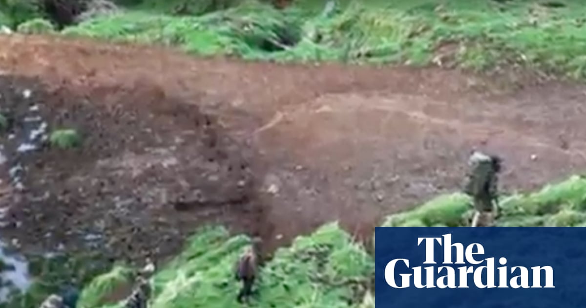 Hidden for nearly four years: how the saga of fugitive father Tom Phillips unfolded in New Zealand | New Zealand