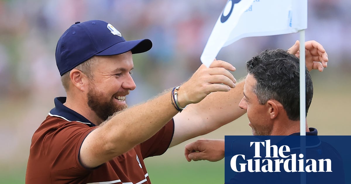 Europe seize high ground and 11½-4½ lead over USA into Ryder Cup singles | Ryder Cup 2025