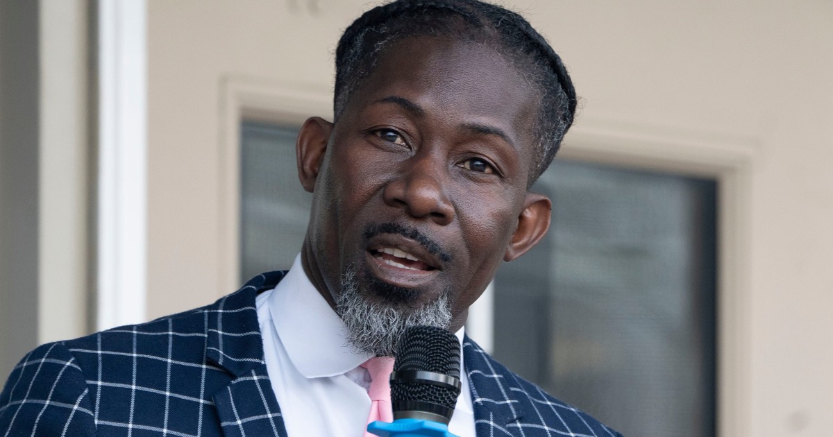 Iowa school leader resigns while he challenges his deportation order, his legal team says