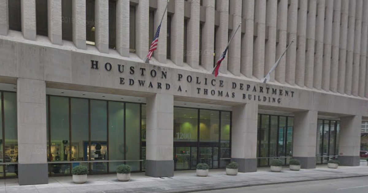 11-year-old shot dead after ringing doorbell and running from Houston home, officials say