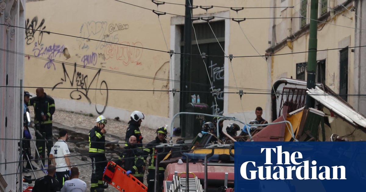 At least 15 people killed after funicular railway in Lisbon derails | Portugal