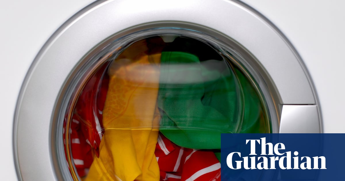 All suds, no substance: some laundry detergent sheets no better than water for stain removal, Choice study finds | Australian lifestyle