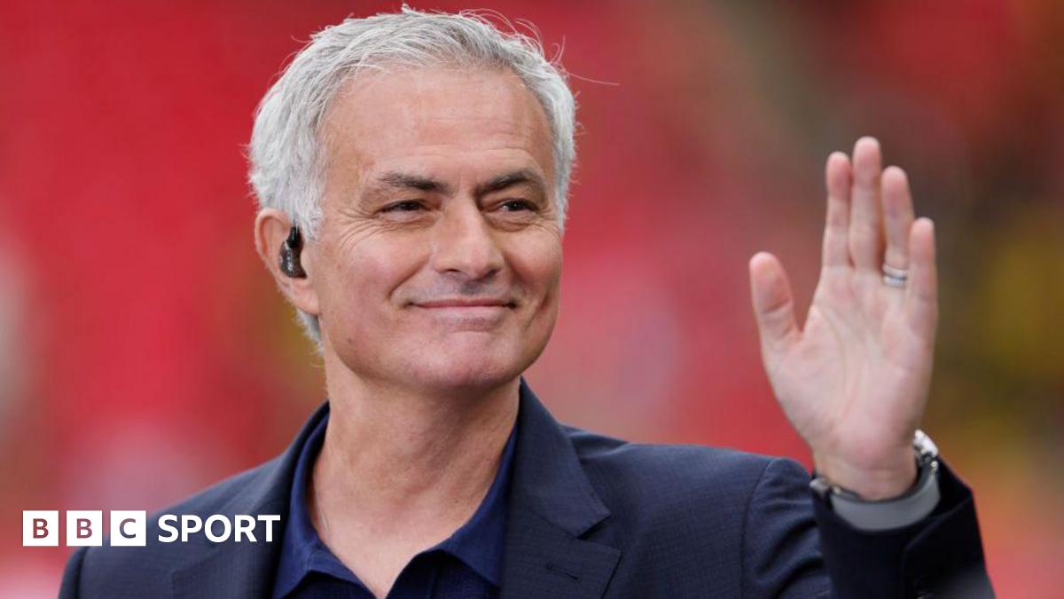 Jose Mourinho smiling