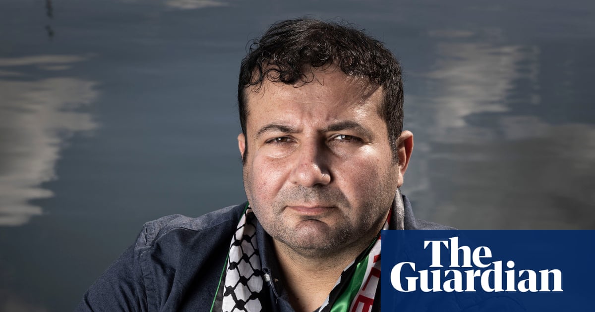 Palestinian Australian brothers report tirade of racist abuse on Sydney train | Sydney