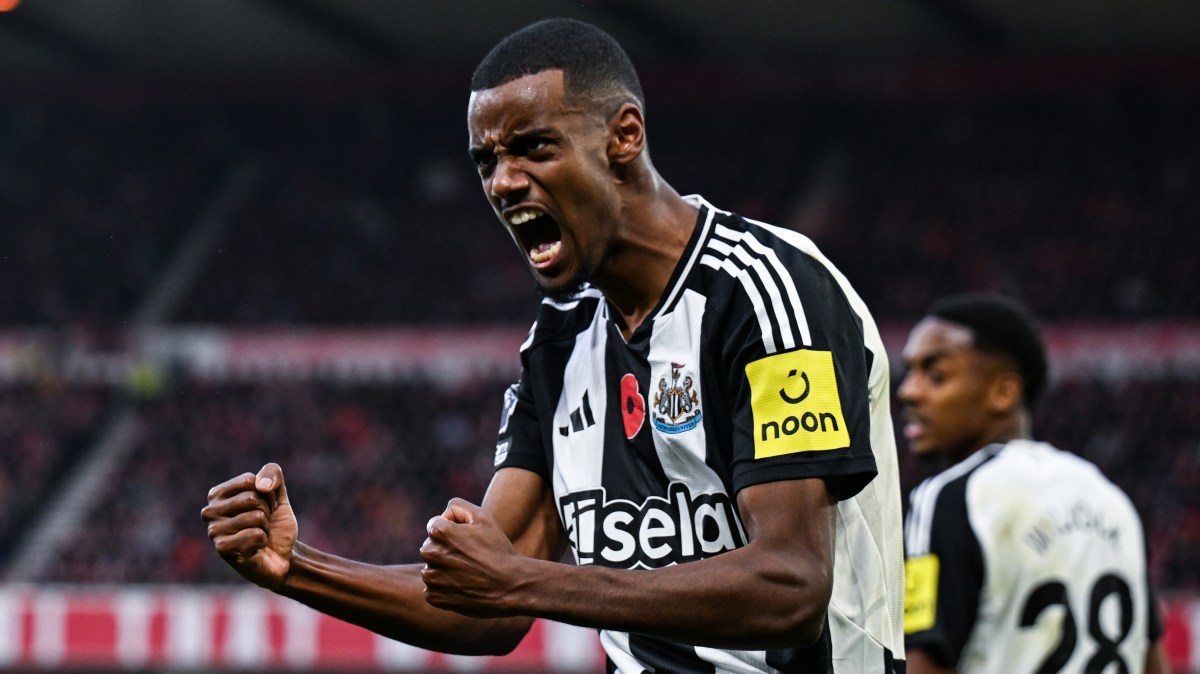 Liverpool agree record £125m deal with Newcastle