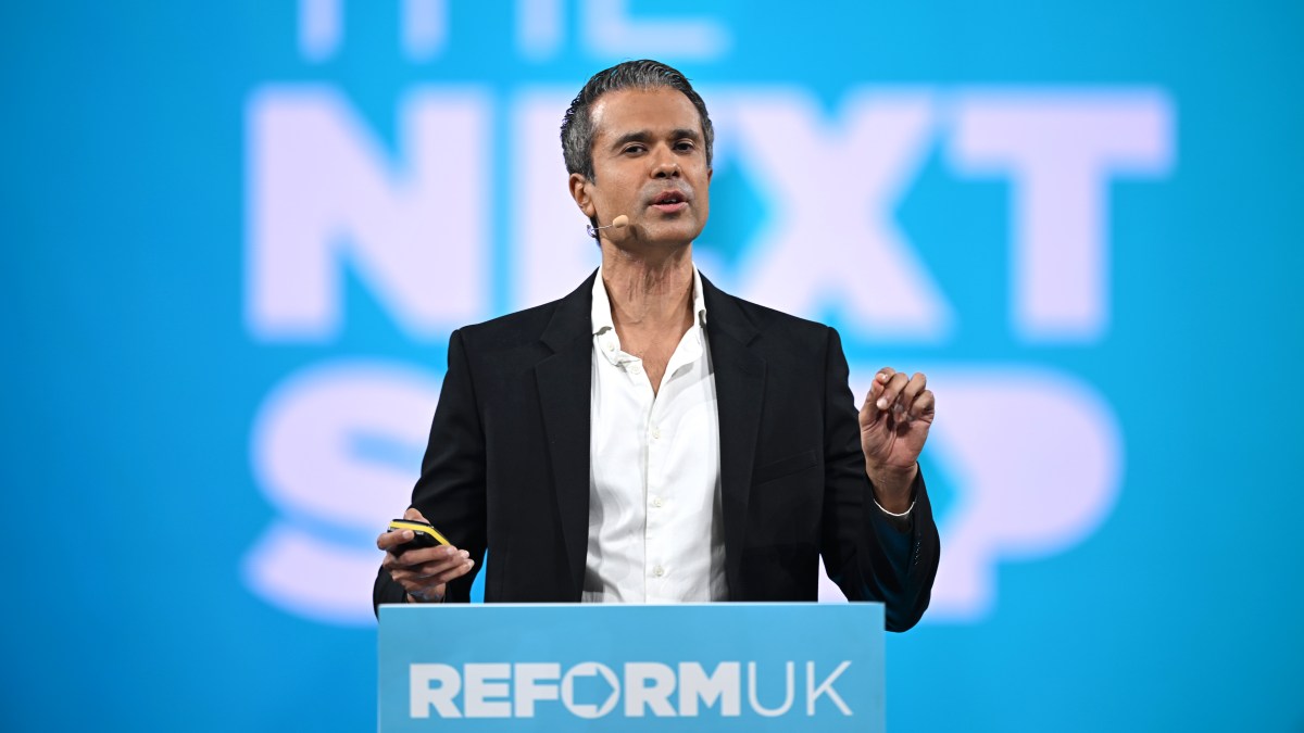 Doctor claims Covid jabs may be linked to cancer in royal family