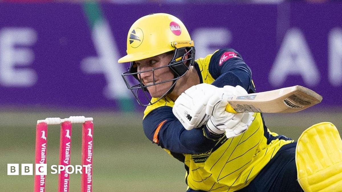 T20 Blast: Hampshire beat Durham to reach Finals Day