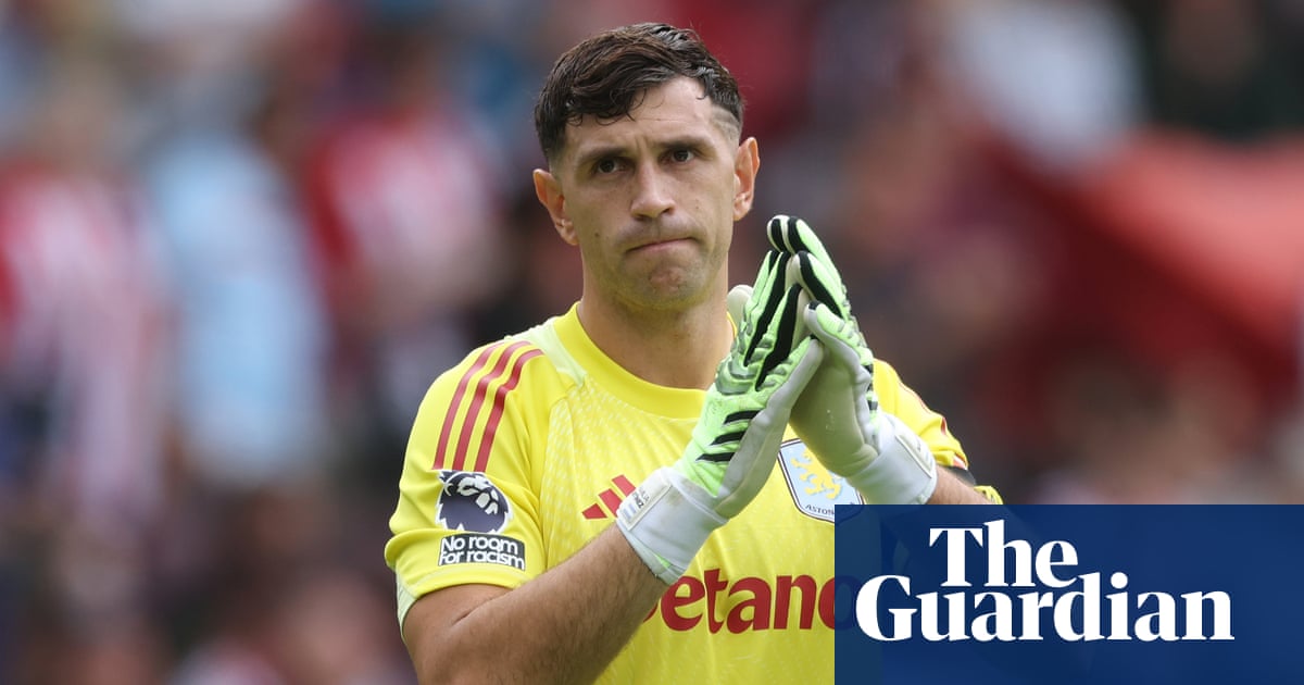 Manchester United keen on Lammens or Martínez as new goalkeeper option | Manchester United