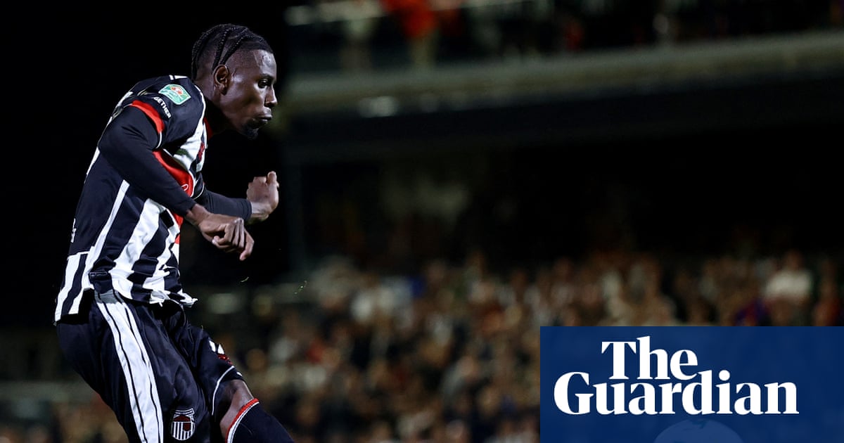 Grimsby fined after fielding ineligible player against Manchester United | Grimsby