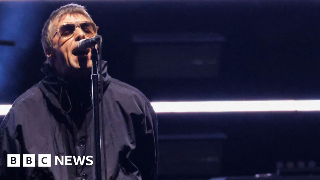 Ticketmaster agrees to give fans better price information after Oasis investigation