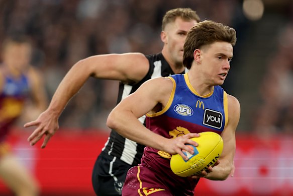 Scott Pendlebury of the Magpies is seen.