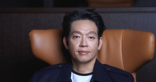 Park Ji-hwan Calls Jo Woo-jin Treasure, Lee Kyu-hyung 'Pet' in 'Boss' - 조선일보