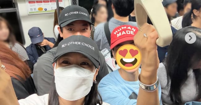 Son Ye-jin Navigates 'Hellish Train Commute' Amid Fireworks Crowds - 조선일보