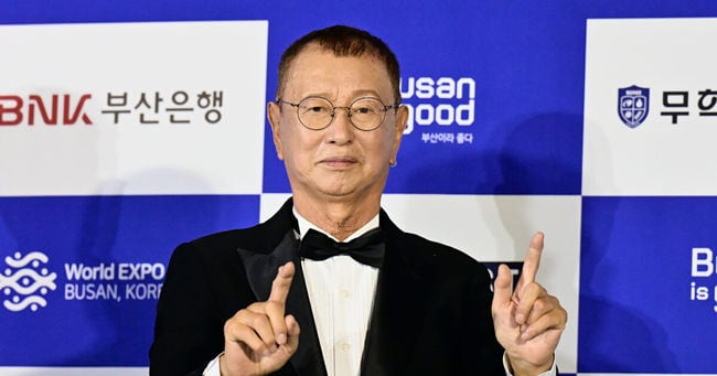 Korean Comedy Pioneer Jeon Yu-seong Passes Away at 76 - 조선일보