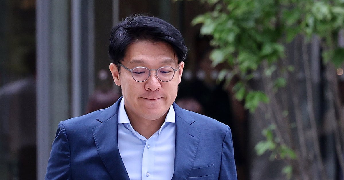 Kim Sang-min accused of delivering 140 million won painting - 조선일보