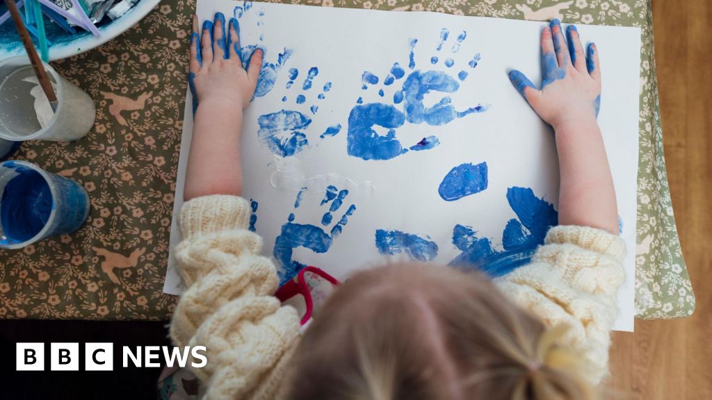 Australian kindergarten asks parents to pay thousands for their children's art