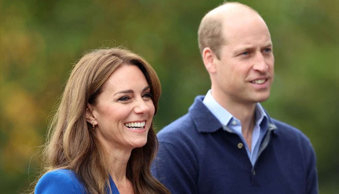 Prince William and Kate share rare affectionate photo from royal banquet