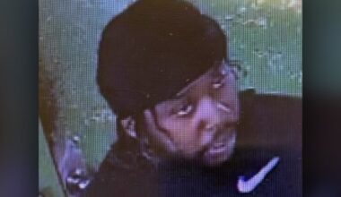 Toronto unprovoked stabbing: suspect wanted