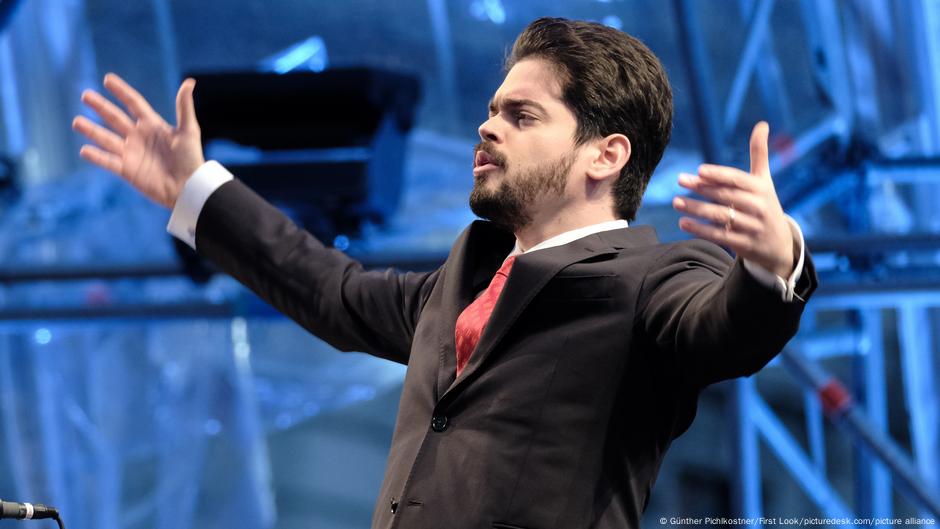 Festival drops German orchestra over Israeli conductor – DW – 09/11/2025