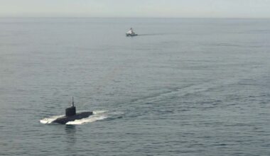 Russian nuclear submarine risks exploding after 'serious accident' | World | News