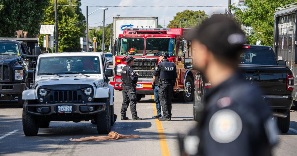 17-year-old arrested after shootout in front of west-end Toronto high school - Toronto Star