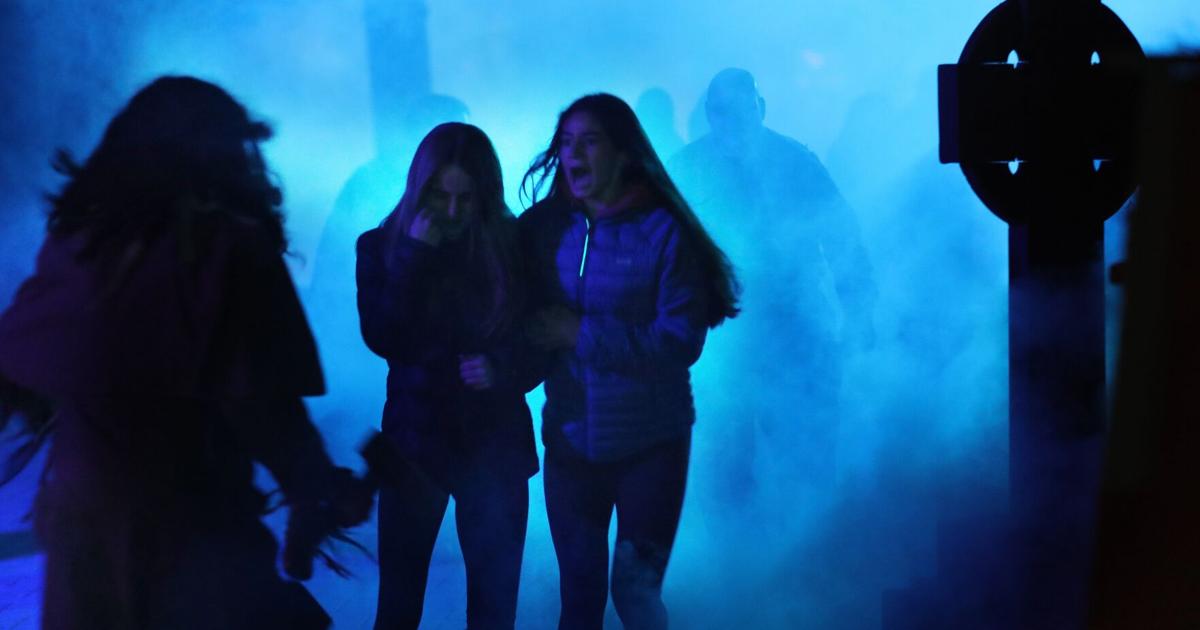 Canada’s Wonderland introduces chaperone policy ahead of Halloween Haunt - Toronto Star